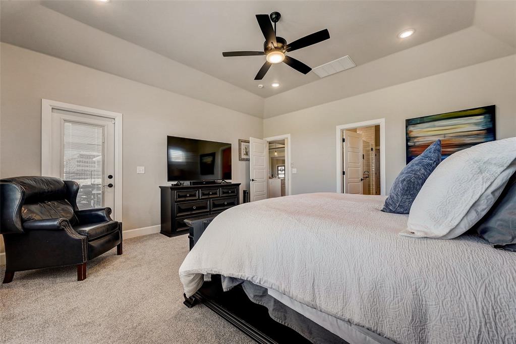 10220 Oakwood Drive