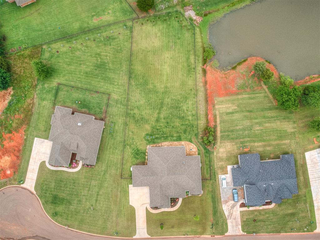 10220 Oakwood Drive