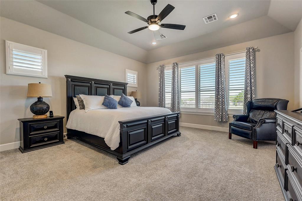 10220 Oakwood Drive