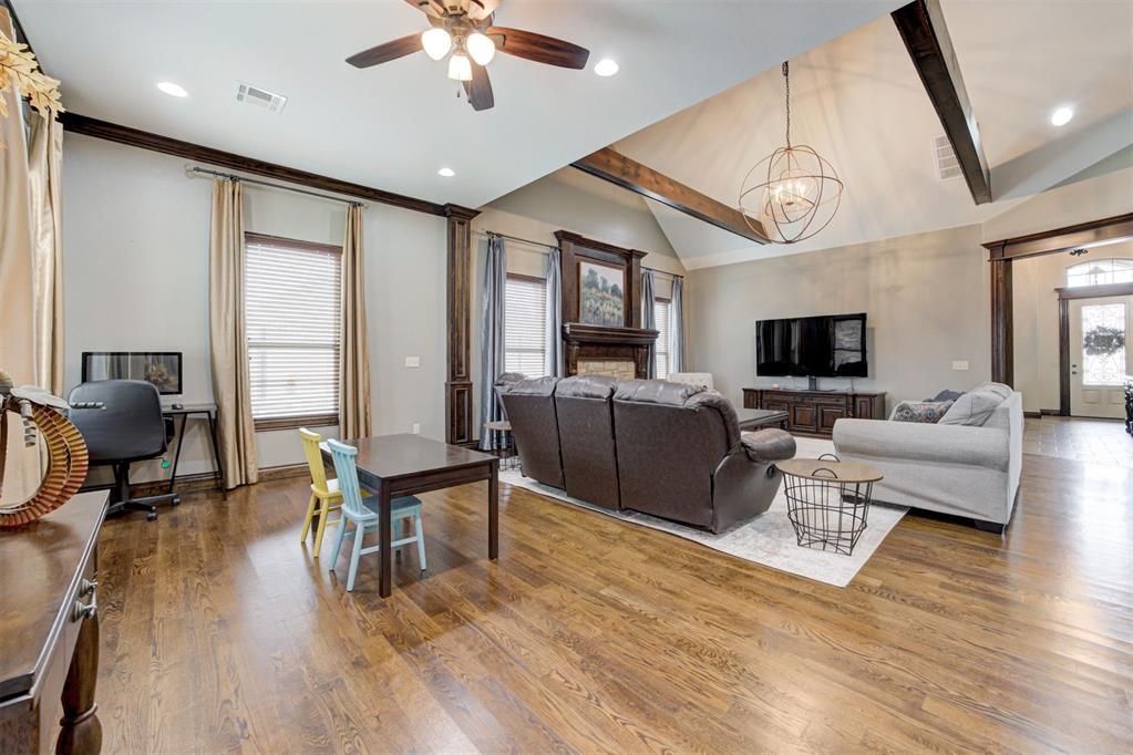 10201 Ashewood Drive