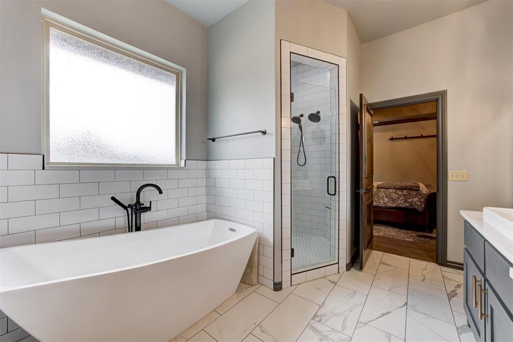 10201 Ashewood Drive