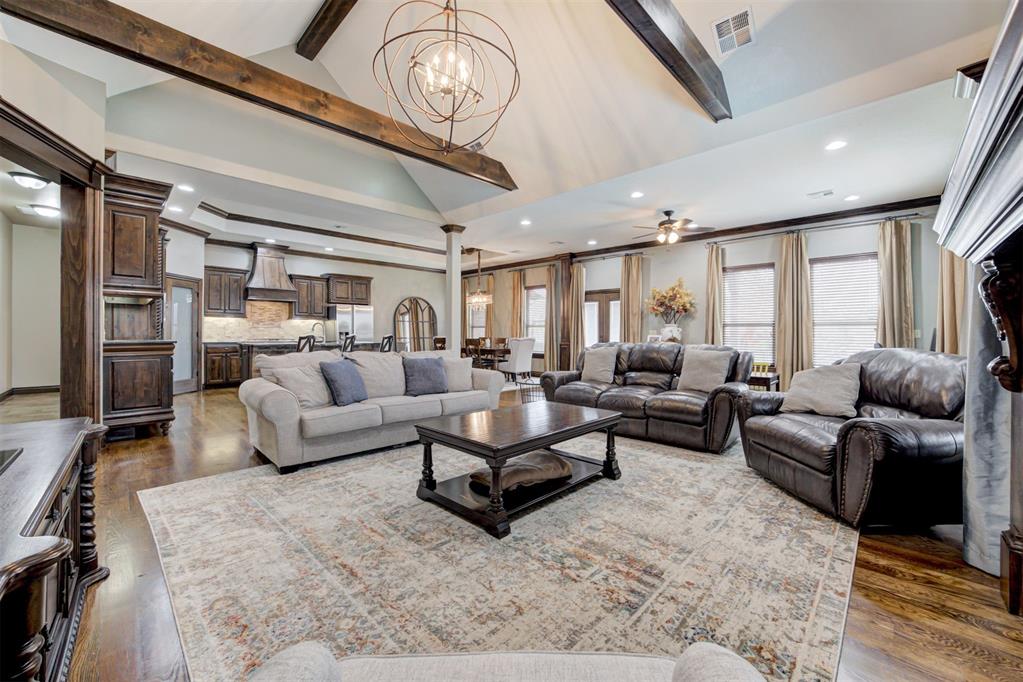 10201 Ashewood Drive