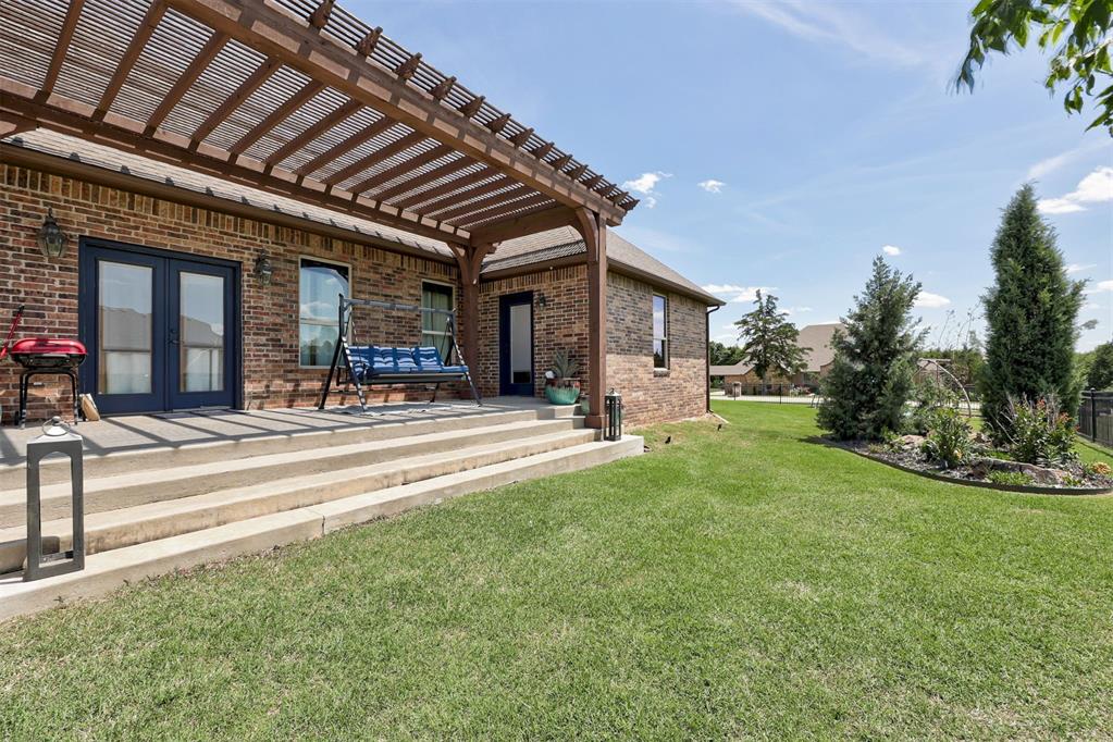 10201 Ashewood Drive