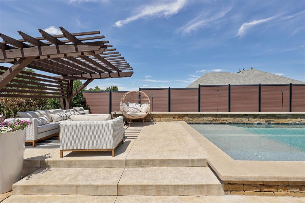 10201 Ashewood Drive