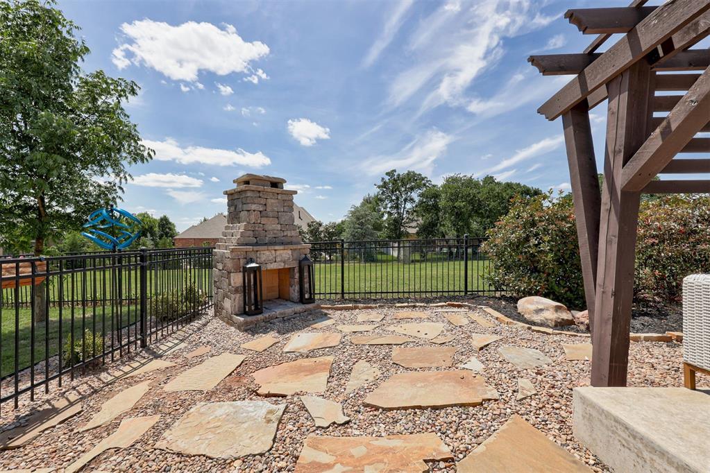 10201 Ashewood Drive