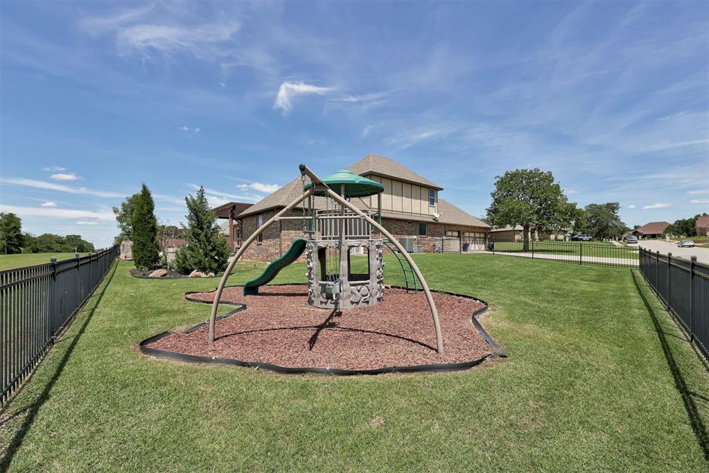 10201 Ashewood Drive