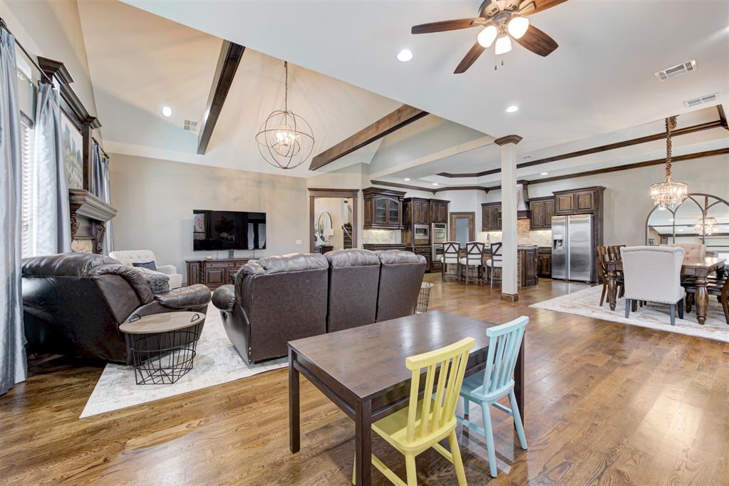 10201 Ashewood Drive