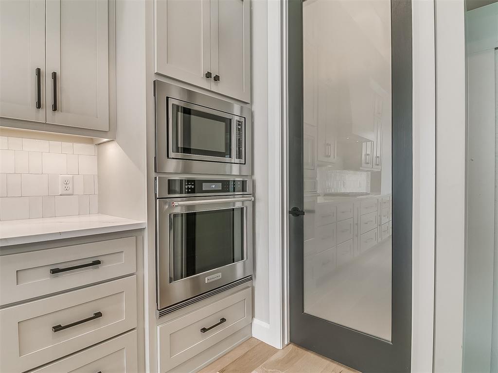 16405 Burgundy East Drive