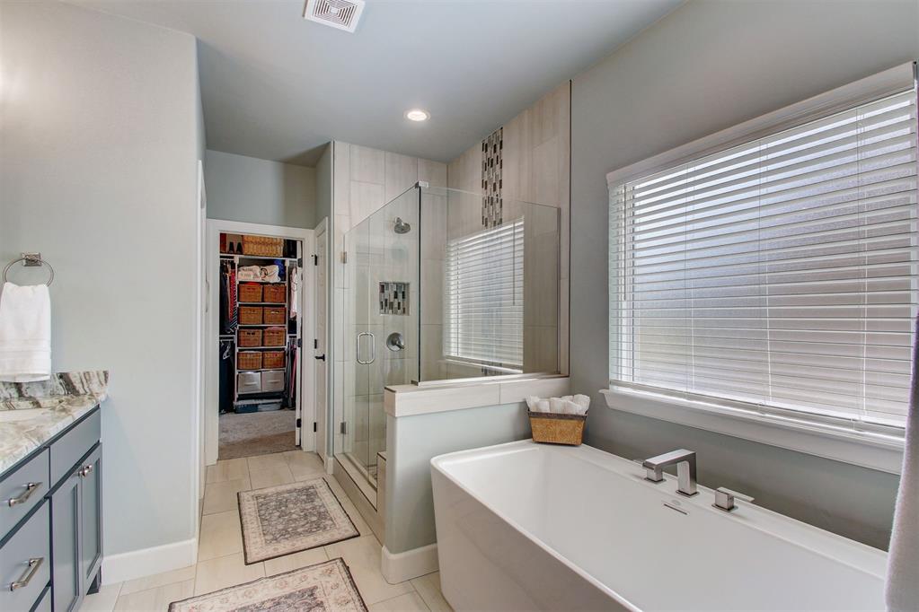 3025 Birchwood Circle