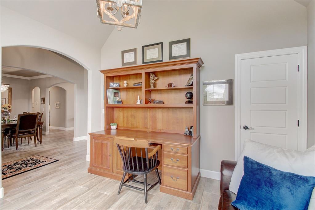 3025 Birchwood Circle