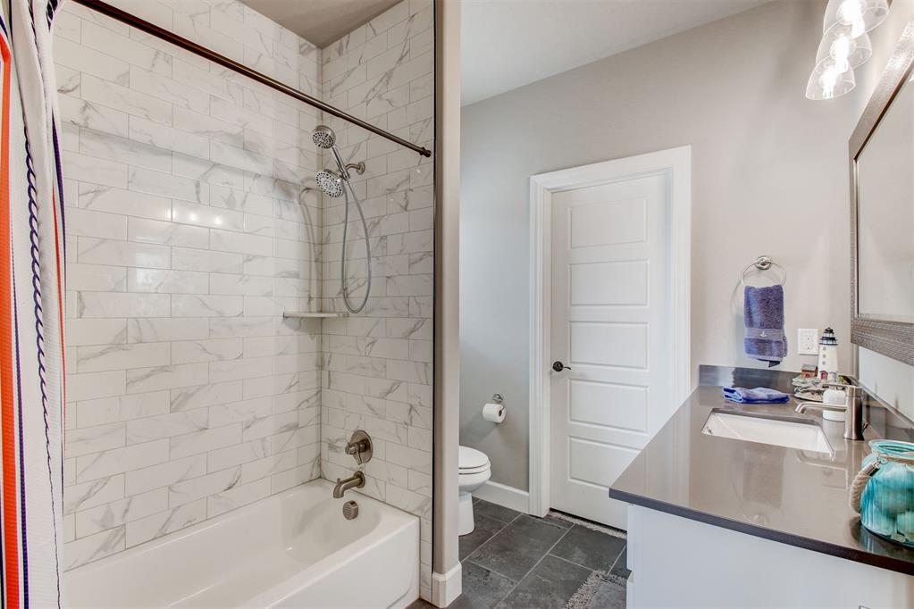 3025 Birchwood Circle