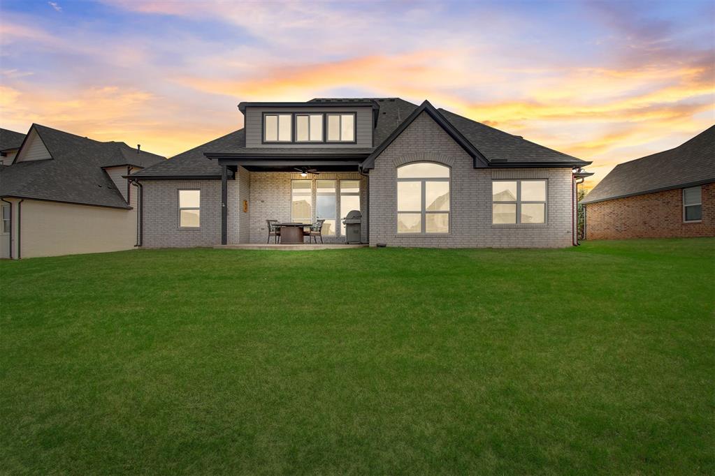 3025 Birchwood Circle