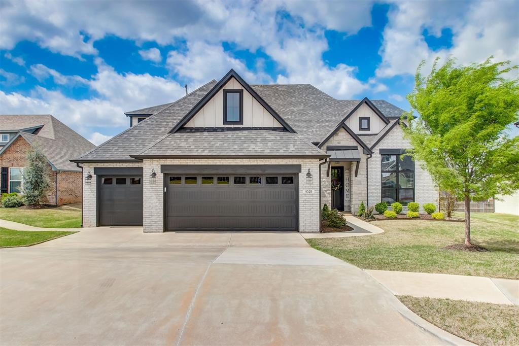 3025 Birchwood Circle