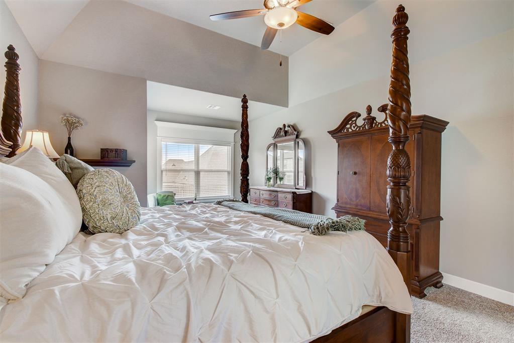 3025 Birchwood Circle