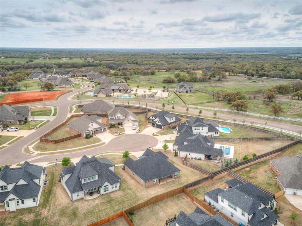 3025 Birchwood Circle