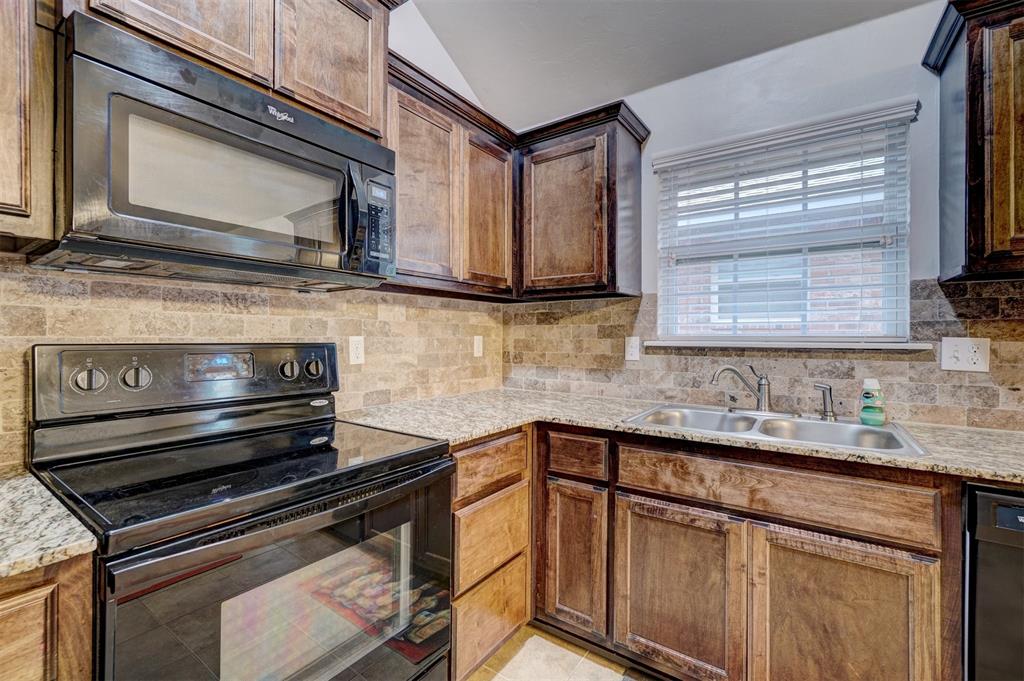 5602 Marblewood Drive