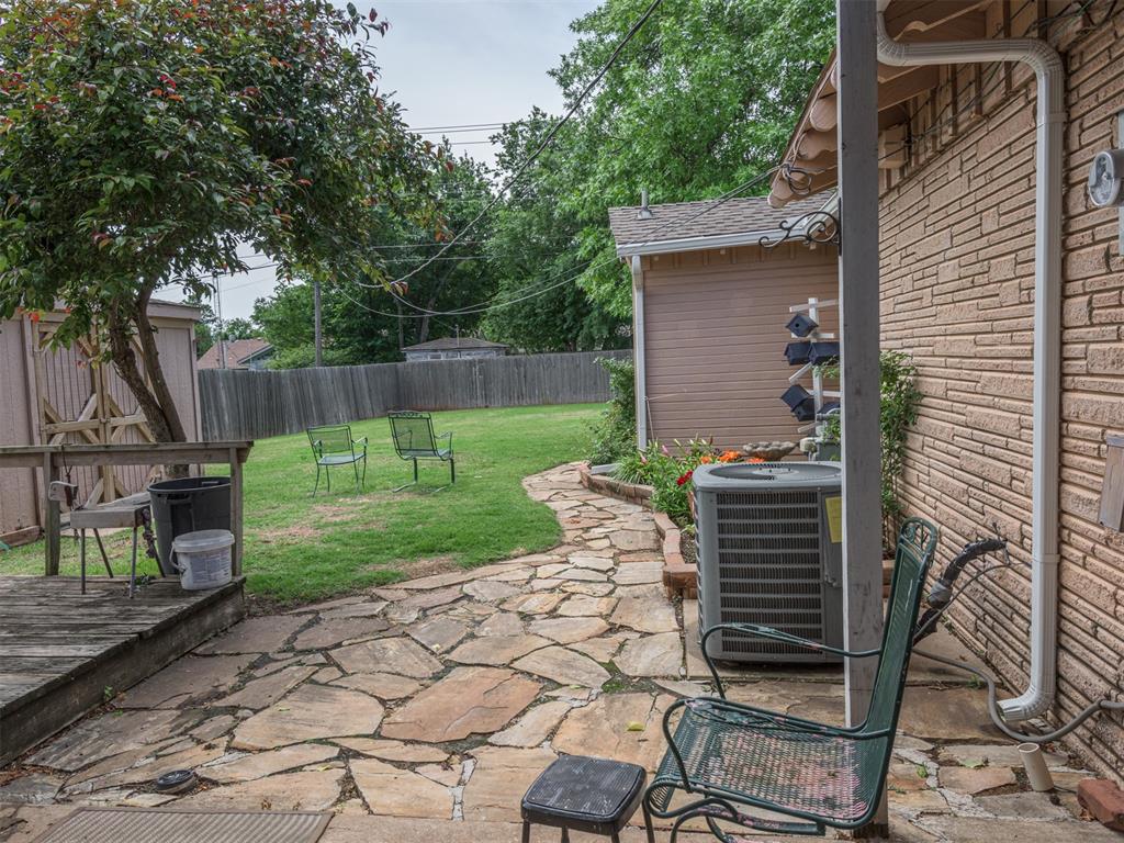 928 Westchester Drive