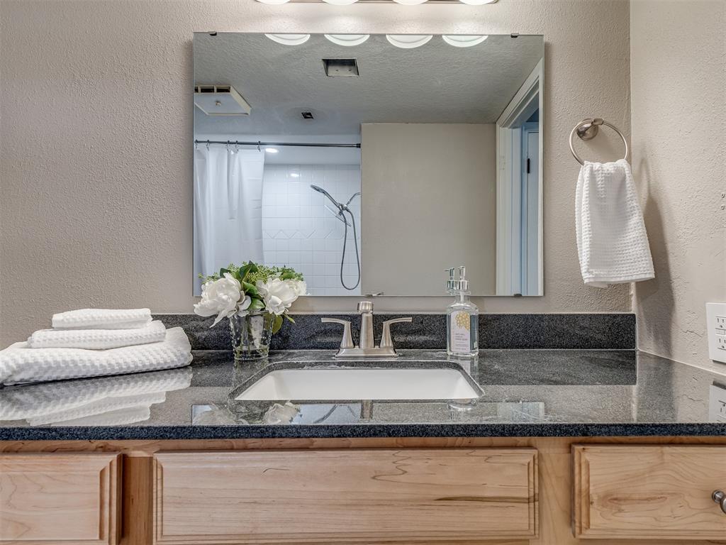 3003 River Oaks Drive Unit: 252