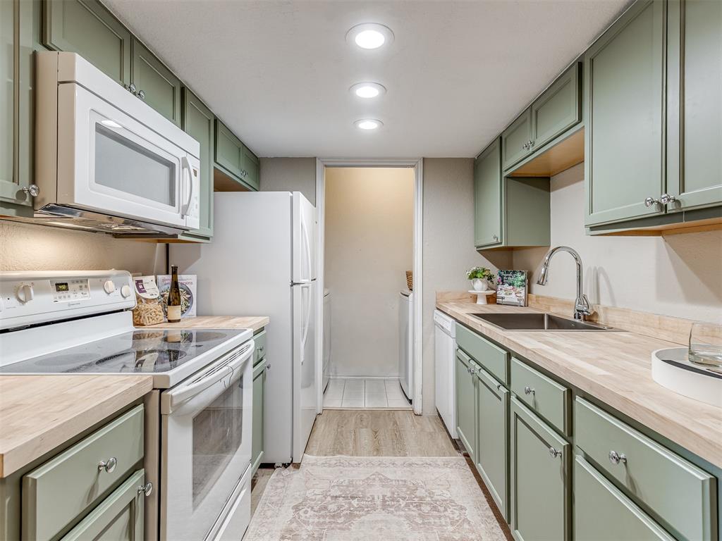 3003 River Oaks Drive Unit: 252