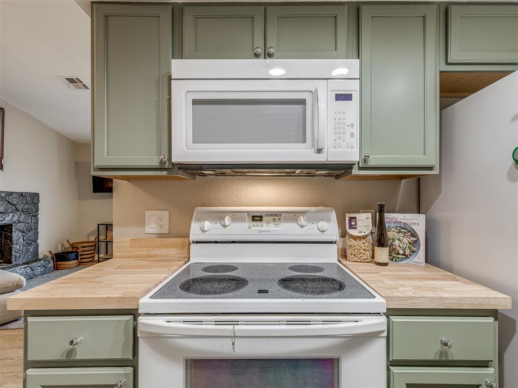 3003 River Oaks Drive Unit: 252