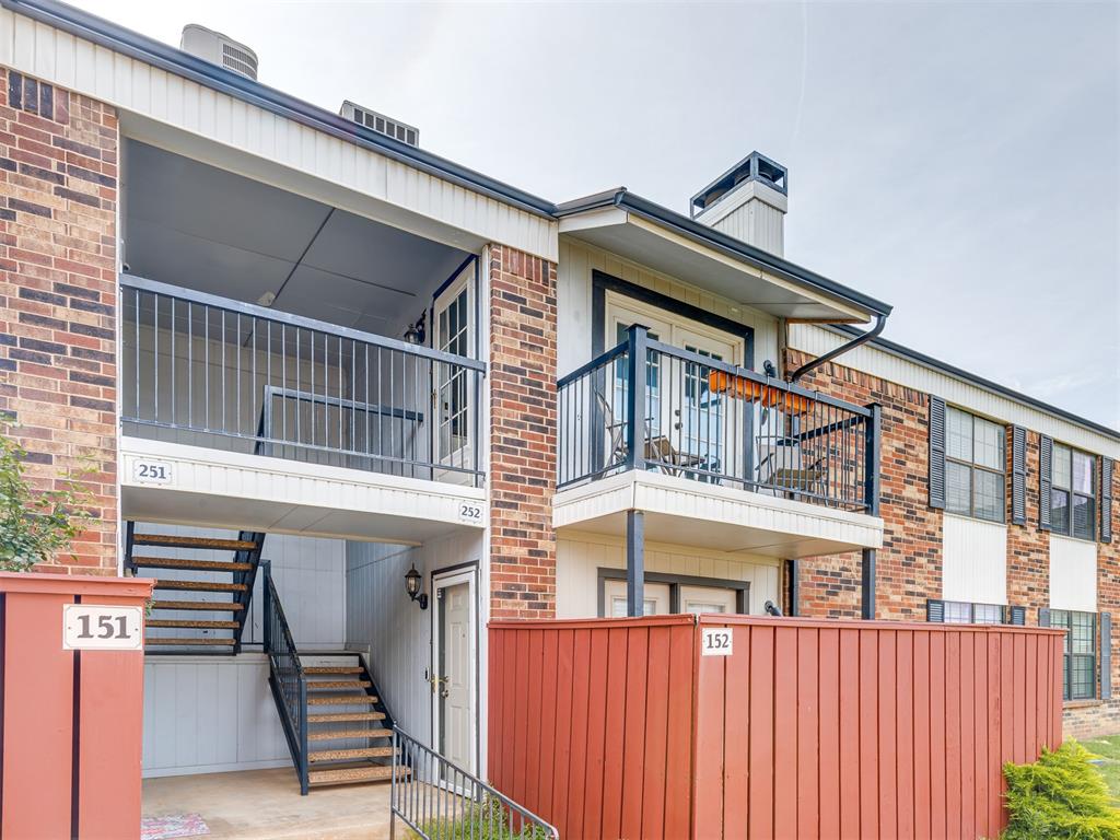 3003 River Oaks Drive Unit: 252