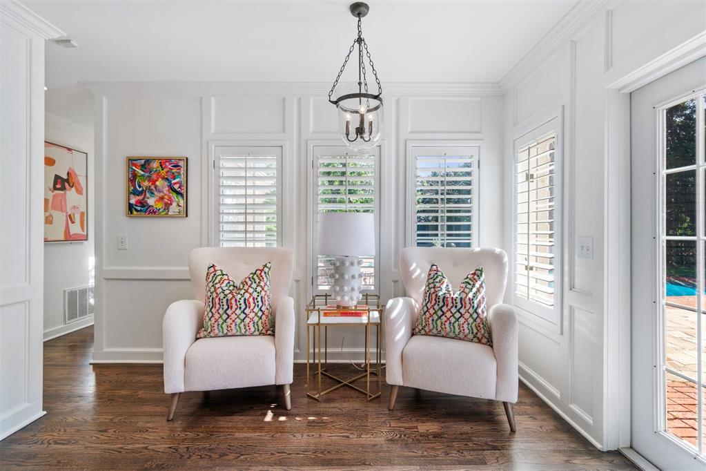 2520 W Wilshire Boulevard