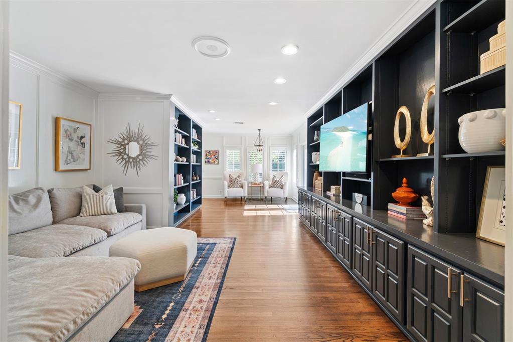 2520 W Wilshire Boulevard