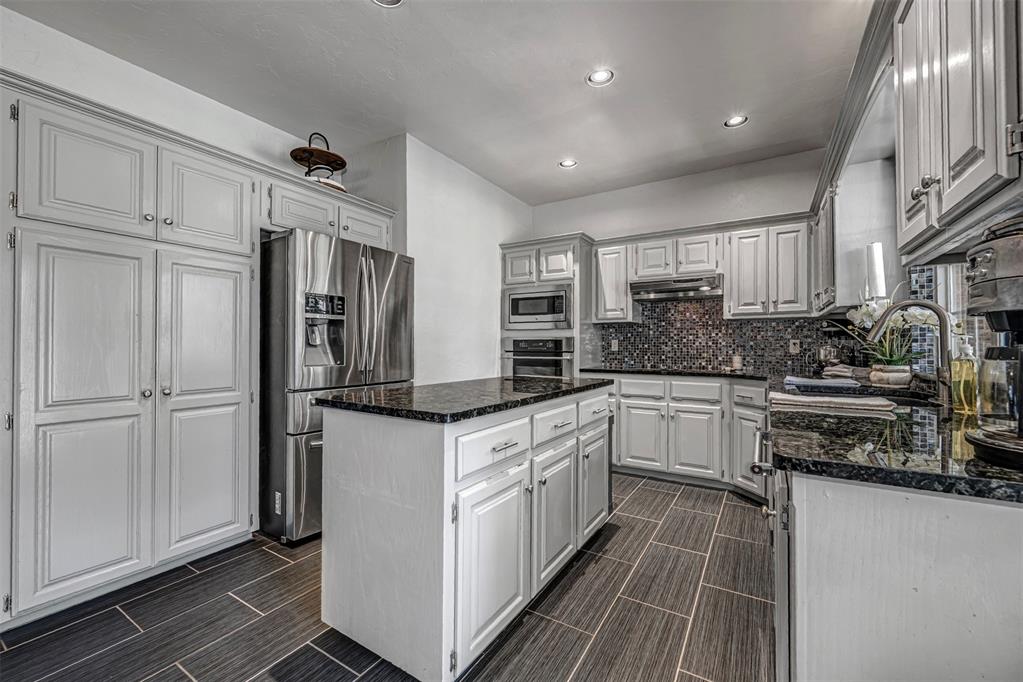 2604 Ricks Trail