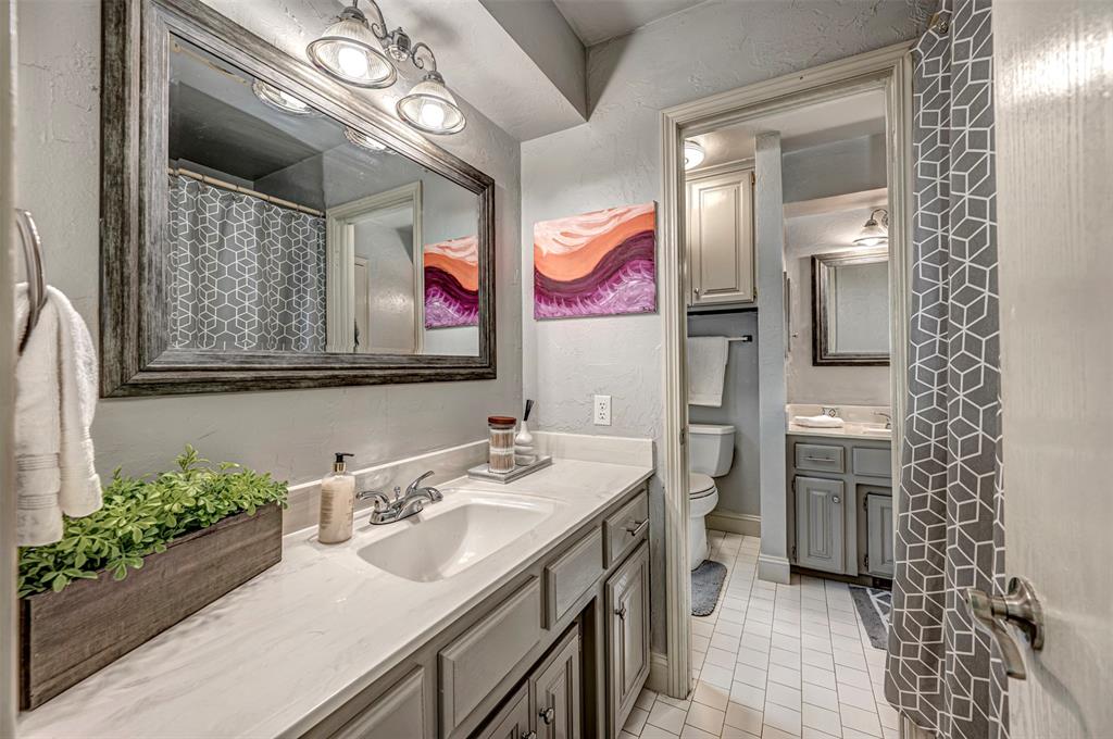 2604 Ricks Trail