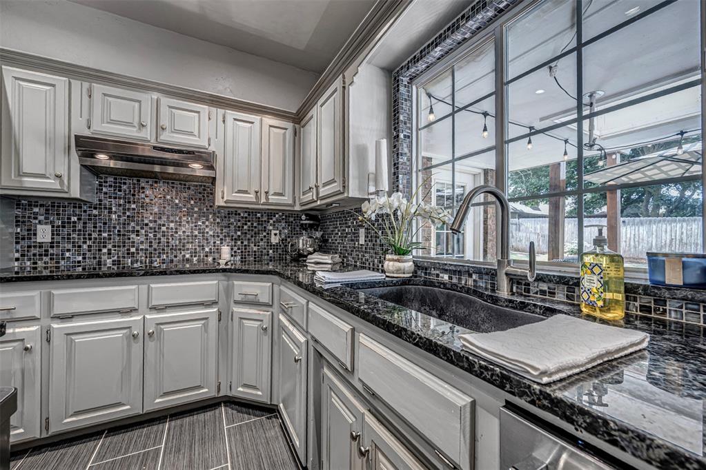 2604 Ricks Trail