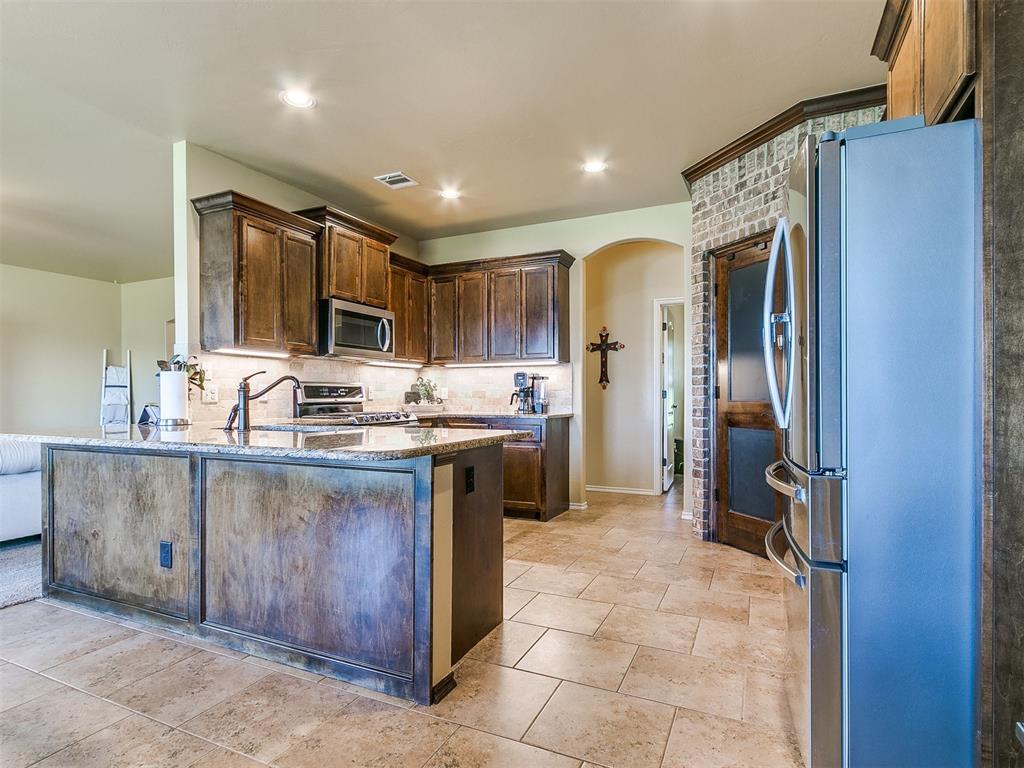 10028 Velletri Avenue