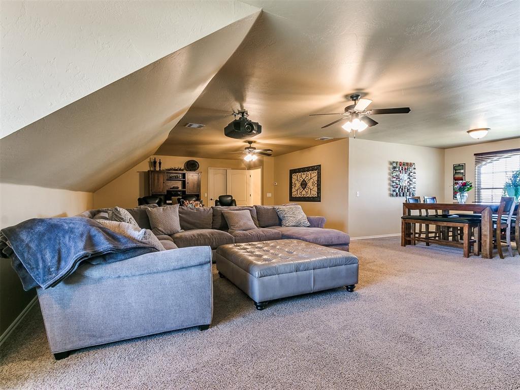 10028 Velletri Avenue