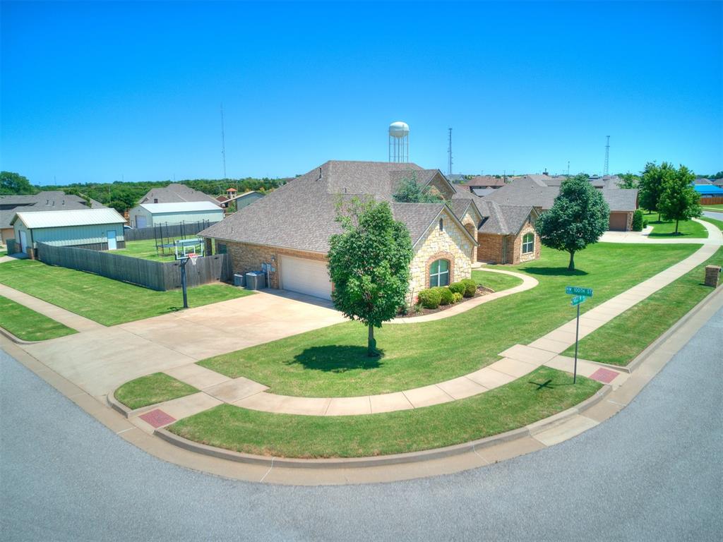 10028 Velletri Avenue