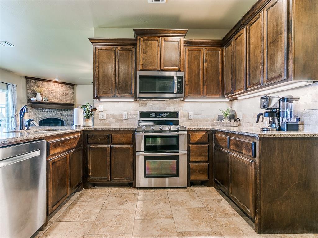 10028 Velletri Avenue