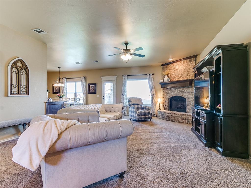 10028 Velletri Avenue