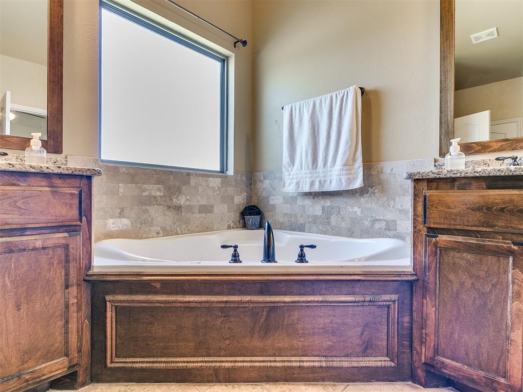 10028 Velletri Avenue