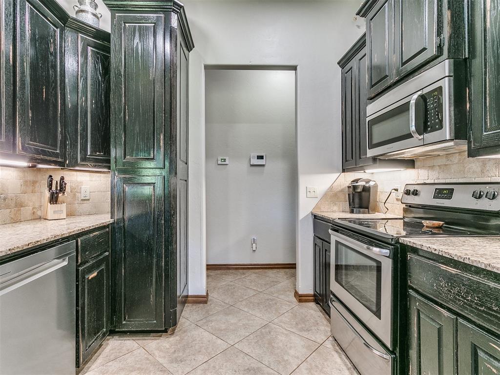 918 County Street 2932