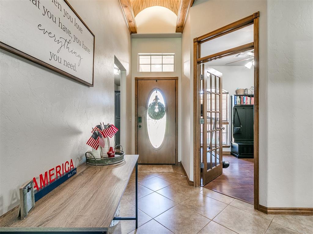 918 County Street 2932