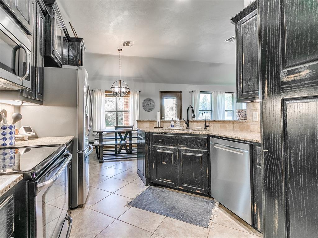 918 County Street 2932