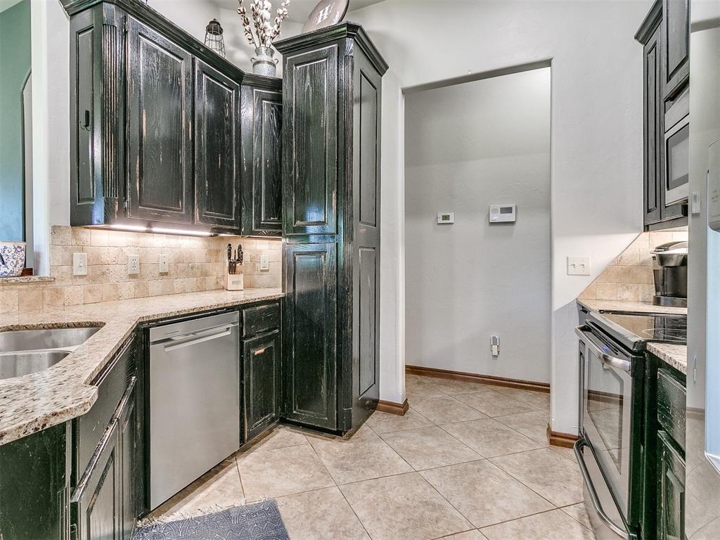 918 County Street 2932