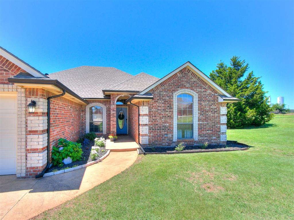 918 County Street 2932