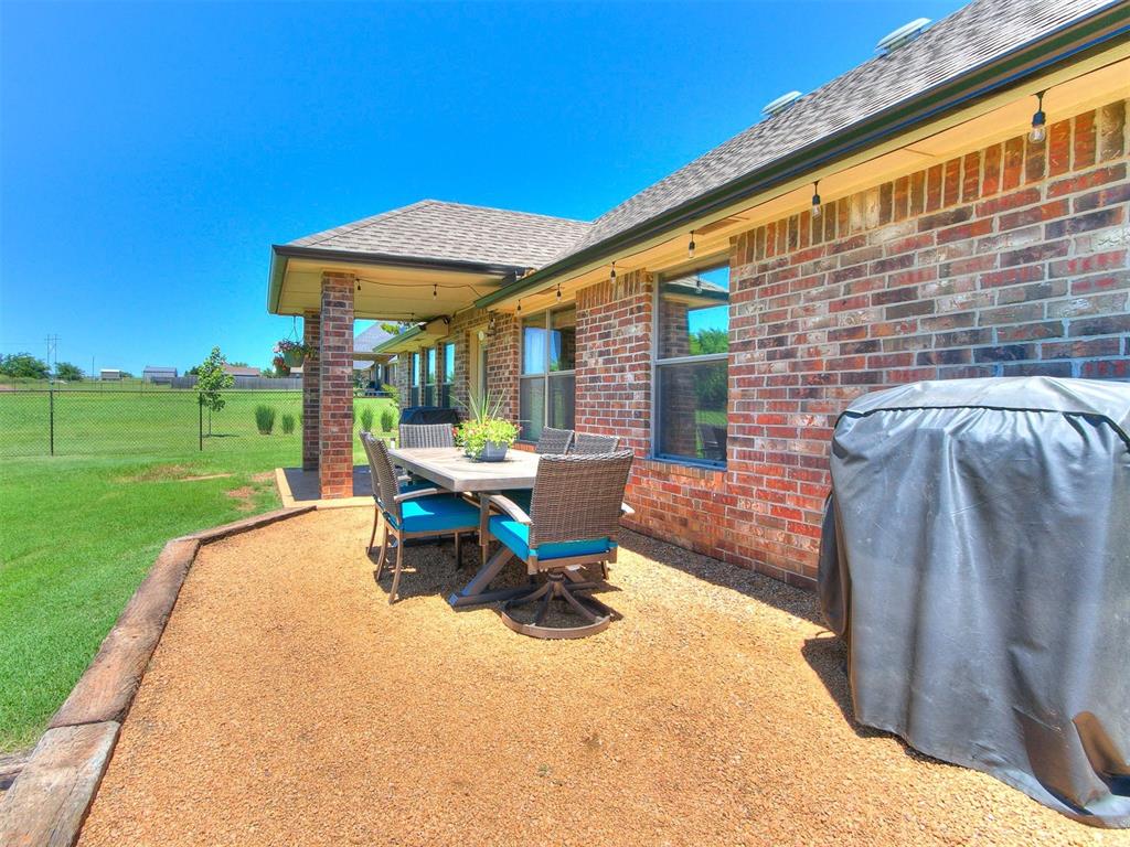 918 County Street 2932