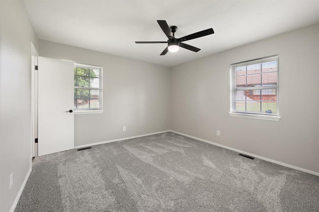 1109 N Rosebrier Drive