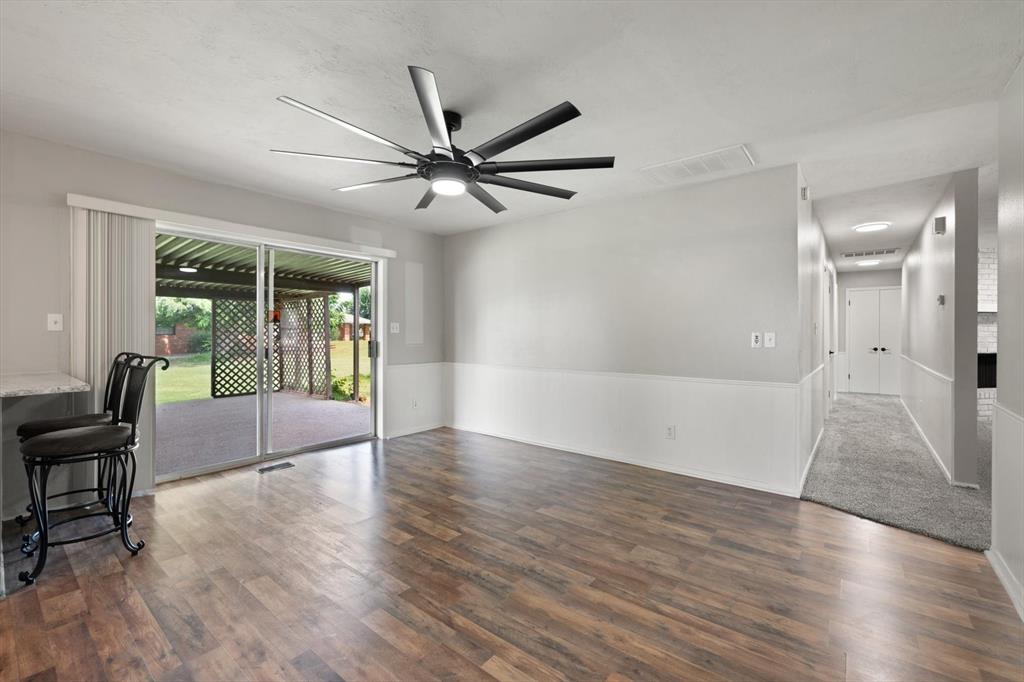 1109 N Rosebrier Drive