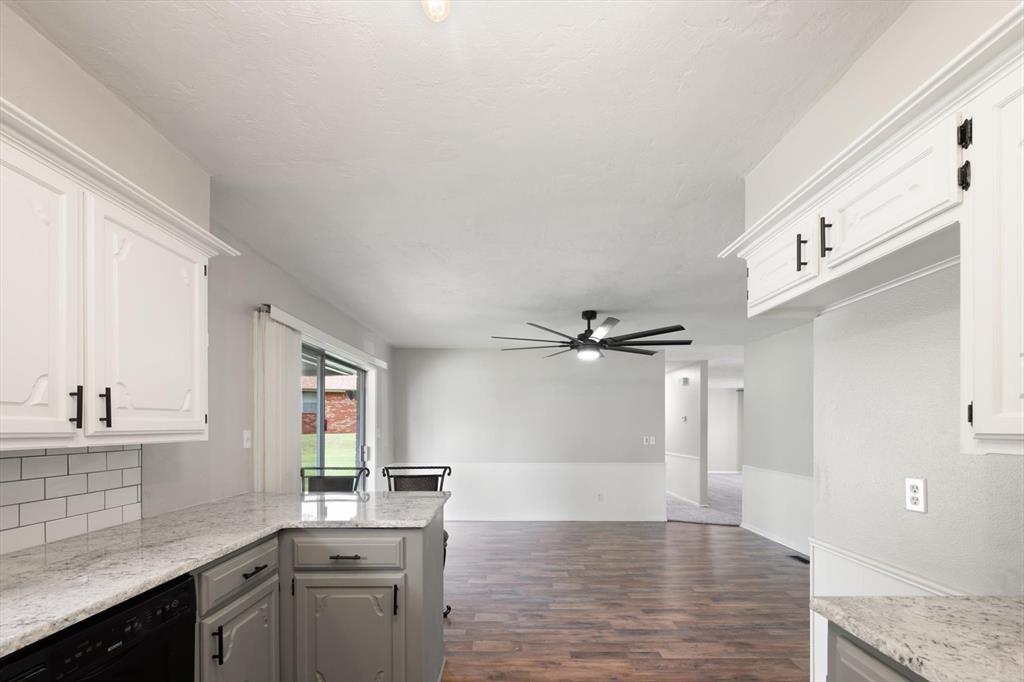 1109 N Rosebrier Drive