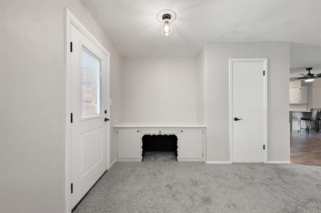 1109 N Rosebrier Drive