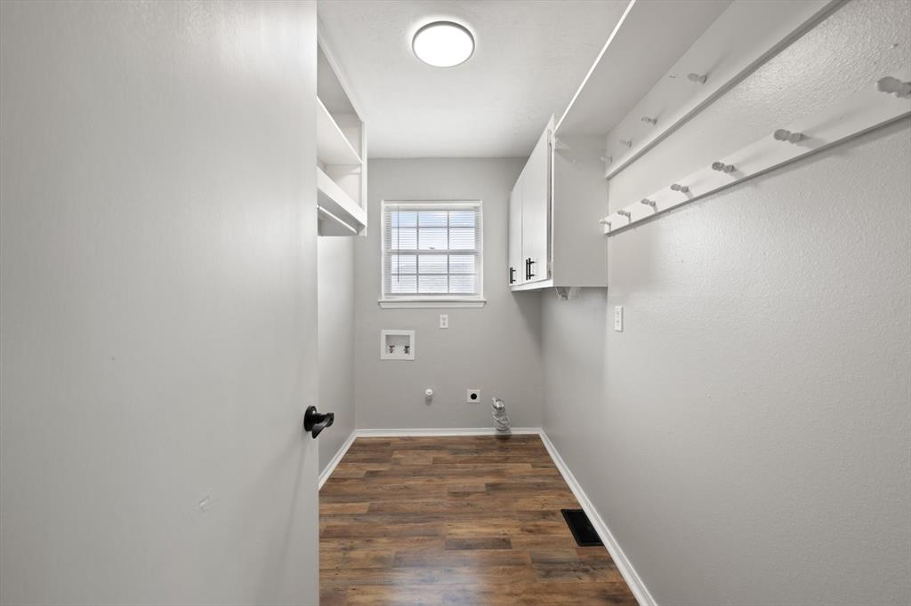 1109 N Rosebrier Drive