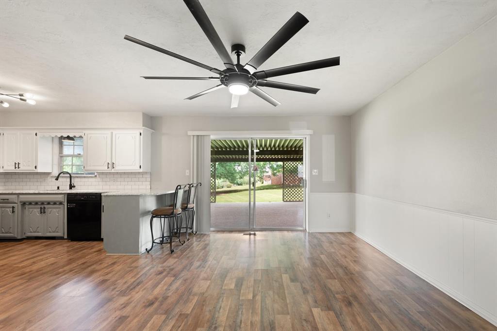 1109 N Rosebrier Drive