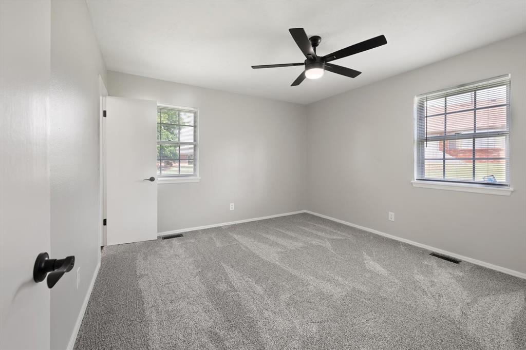 1109 N Rosebrier Drive