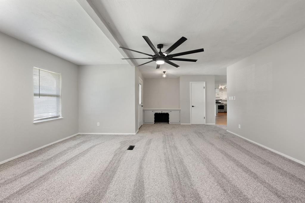 1109 N Rosebrier Drive